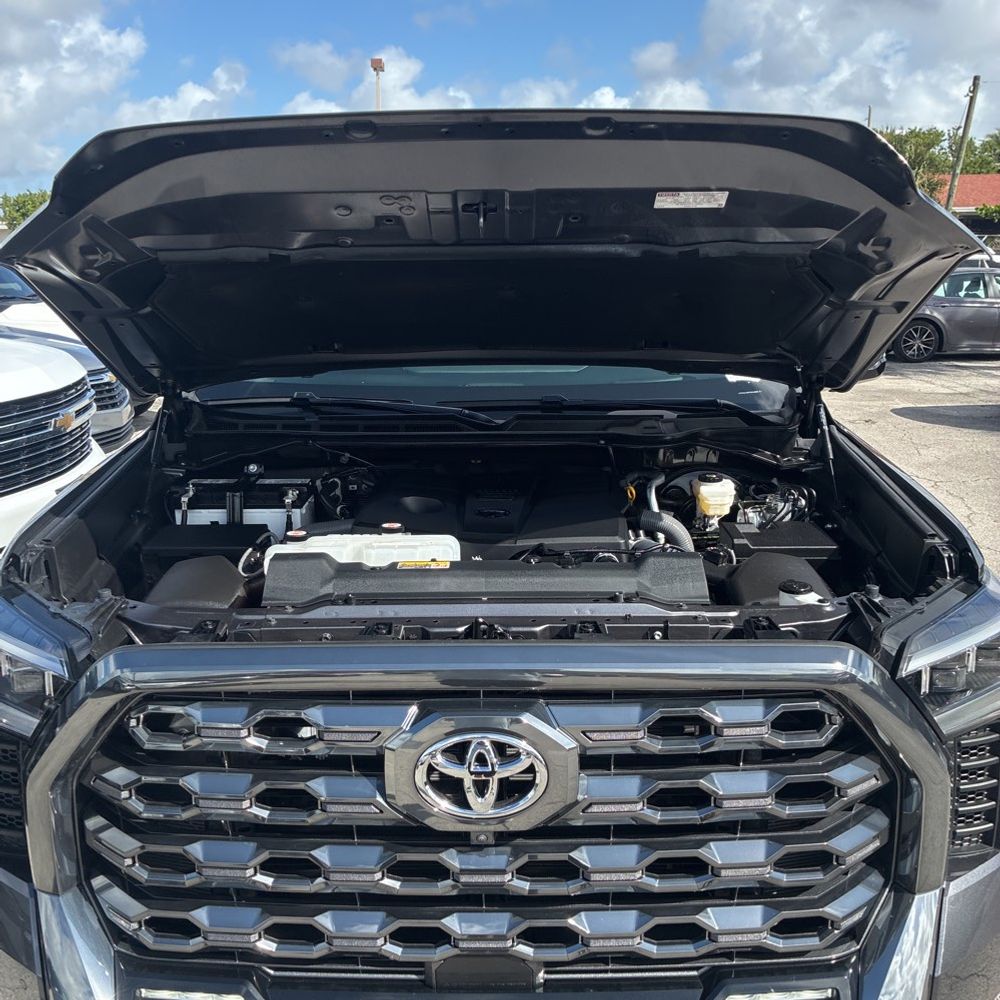 2025 Toyota Tundra Platinum