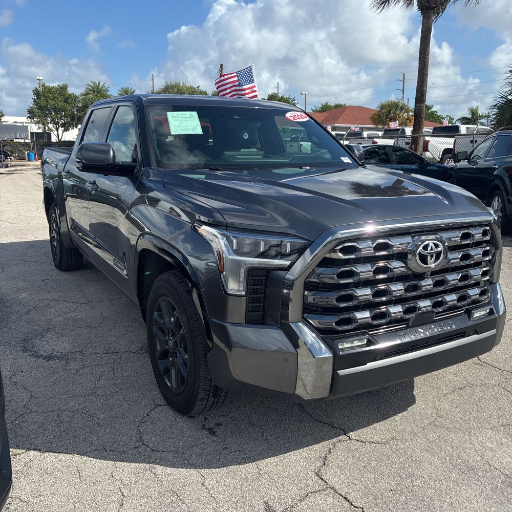 2025 Toyota Tundra Platinum