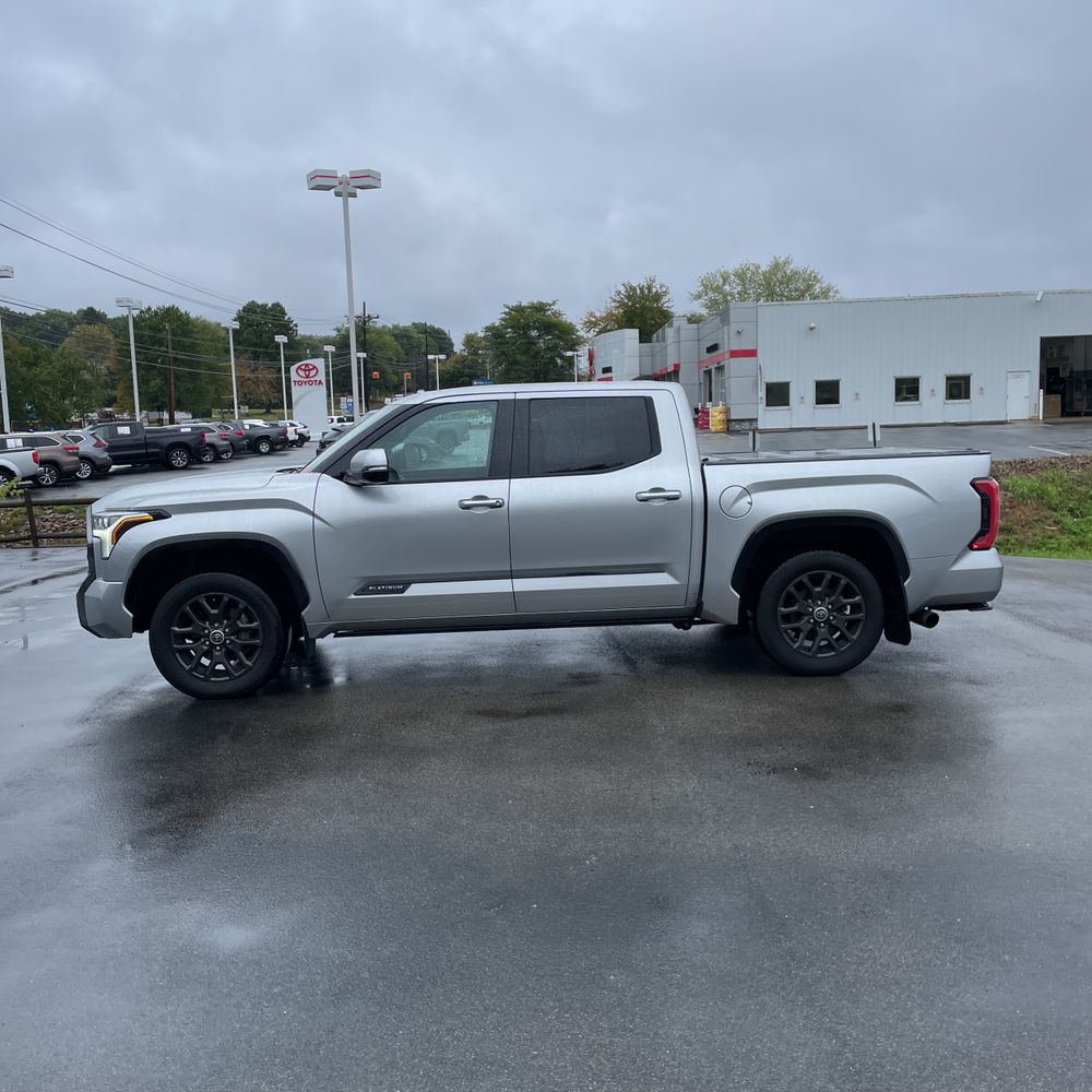 2023 Toyota Tundra Platinum