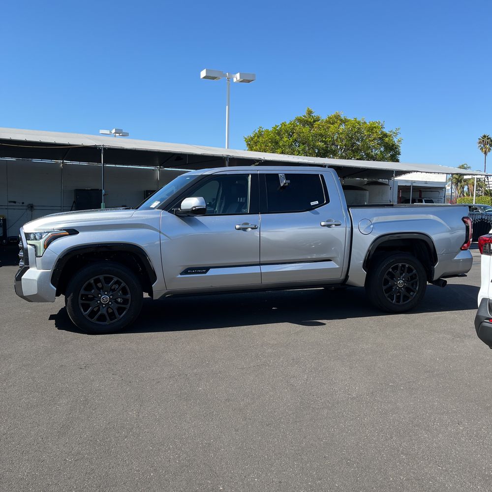 2023 Toyota Tundra Platinum