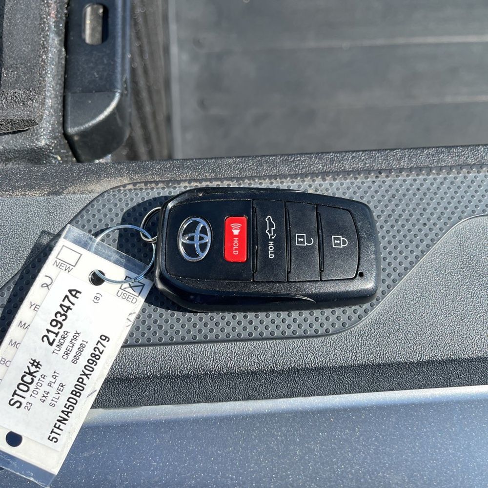 2023 Toyota Tundra Platinum