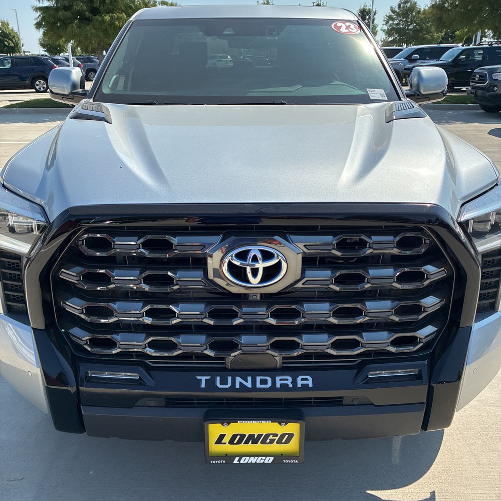 2023 Toyota Tundra Platinum HV