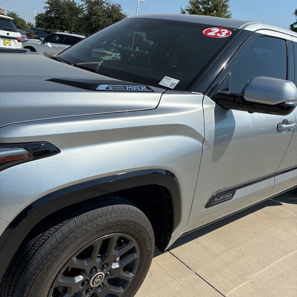 2023 Toyota Tundra Platinum HV