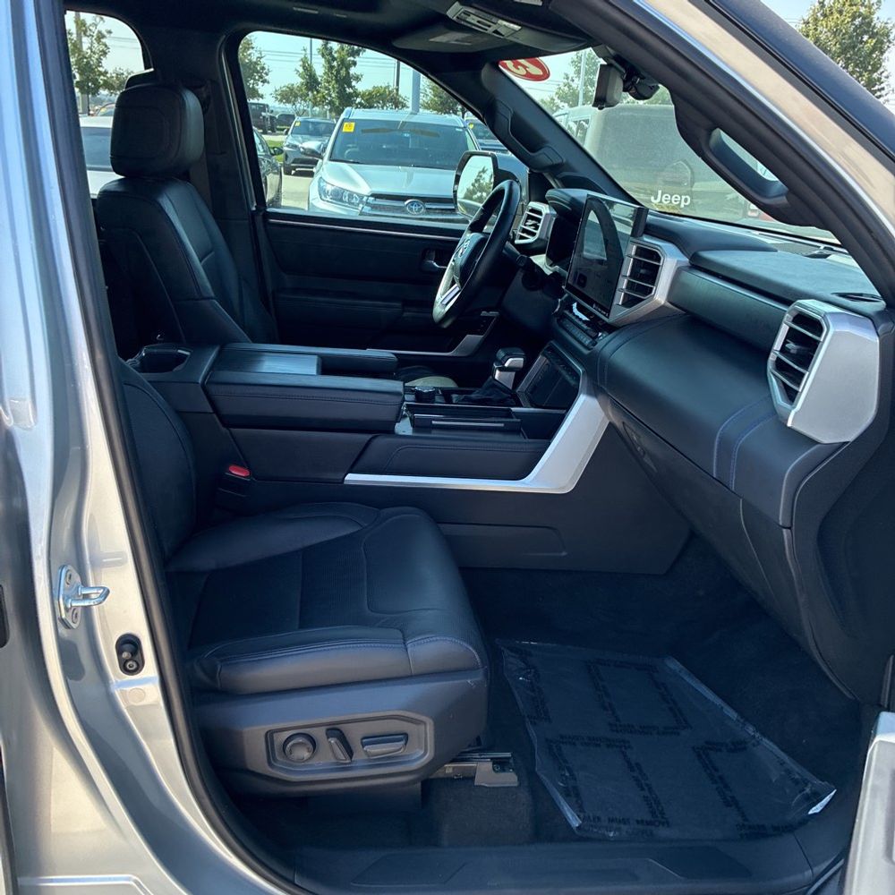 2023 Toyota Tundra Platinum HV