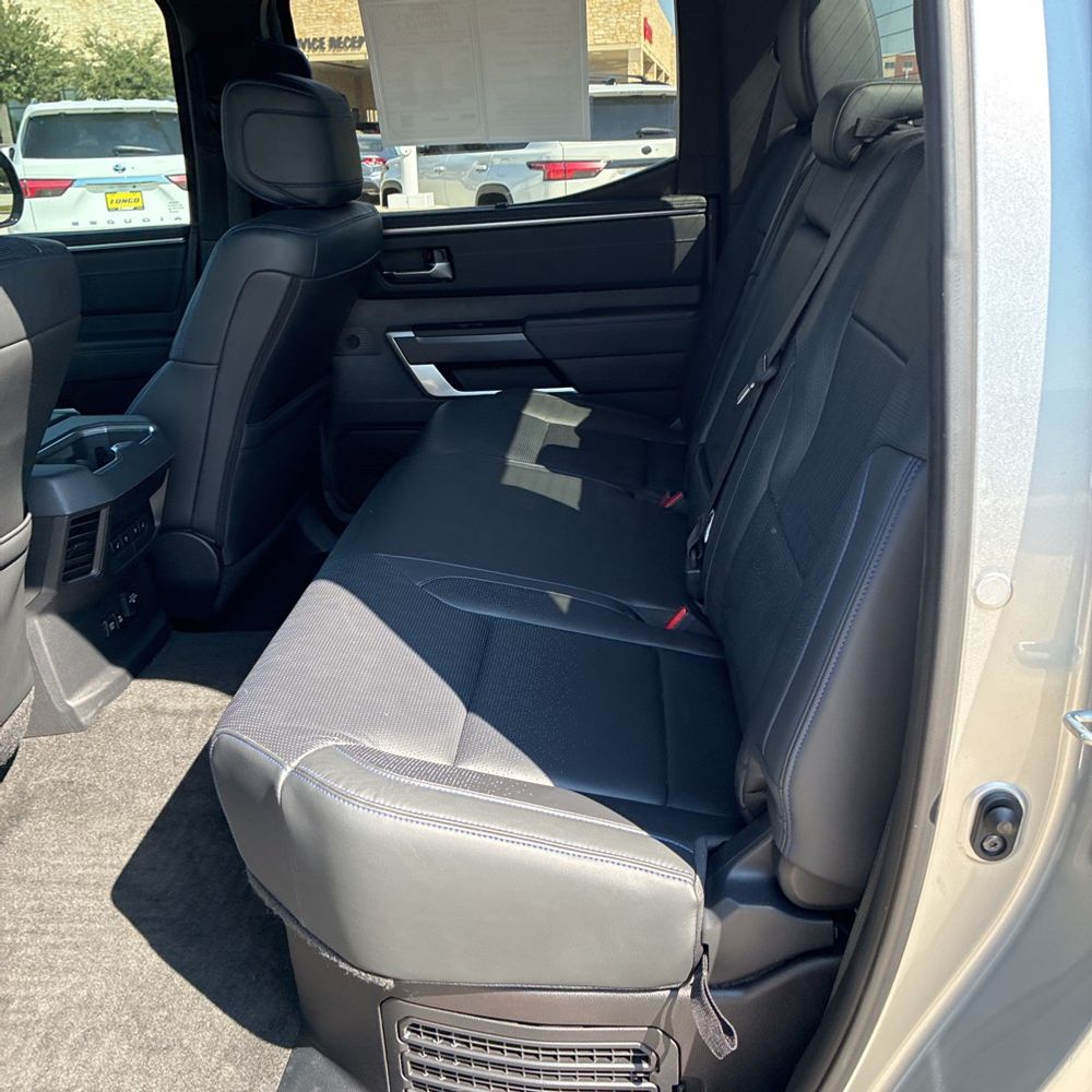 2023 Toyota Tundra Platinum HV