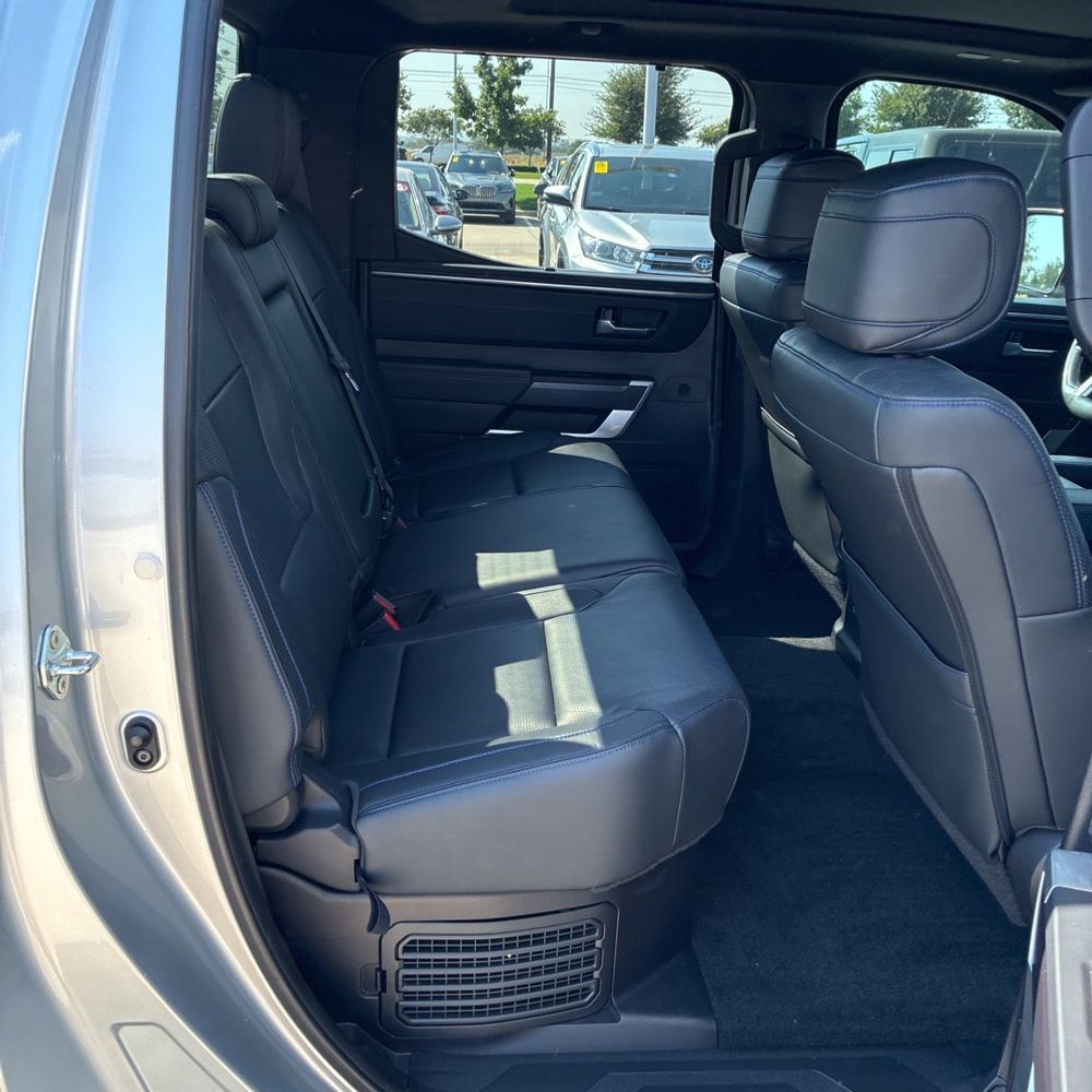 2023 Toyota Tundra Platinum HV