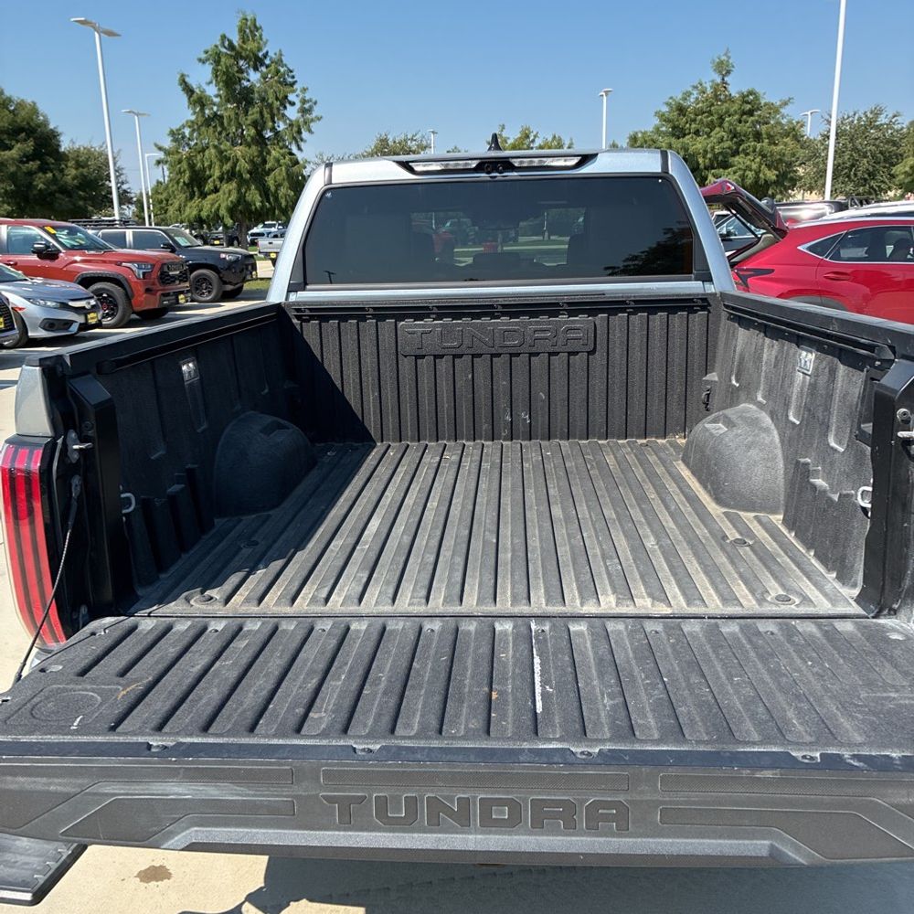 2023 Toyota Tundra Platinum HV