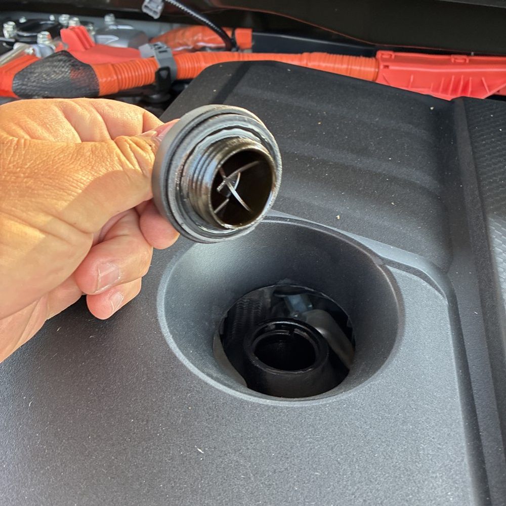 2023 Toyota Tundra Platinum HV