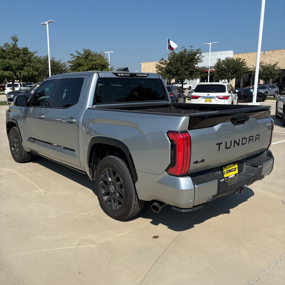 2023 Toyota Tundra Platinum HV