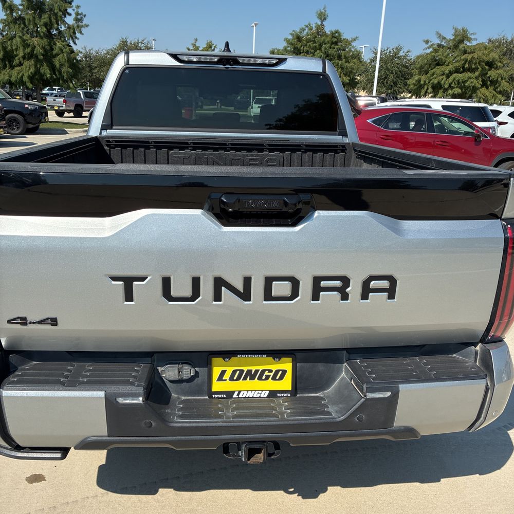 2023 Toyota Tundra Platinum HV