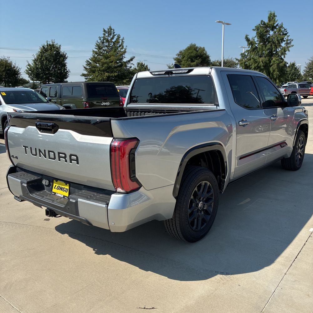 2023 Toyota Tundra Platinum HV