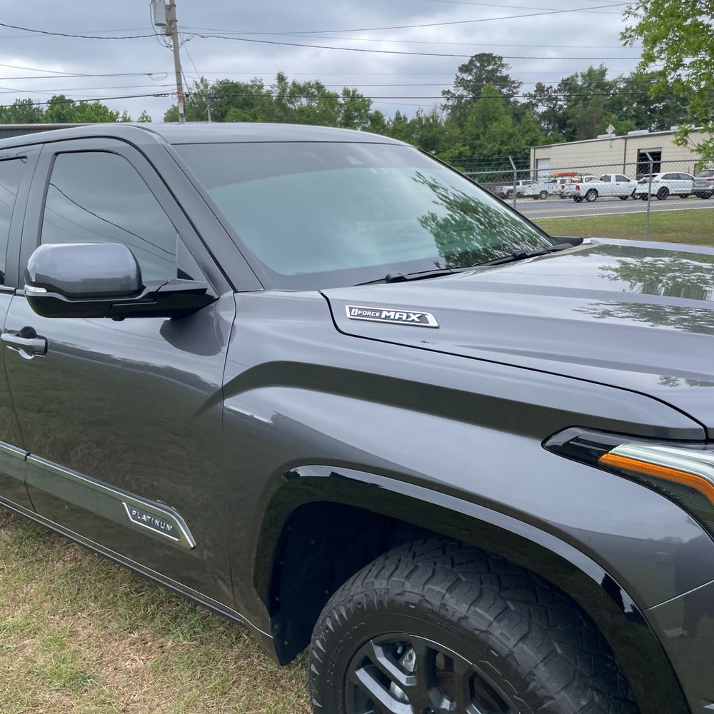 2025 Toyota Tundra Platinum HV