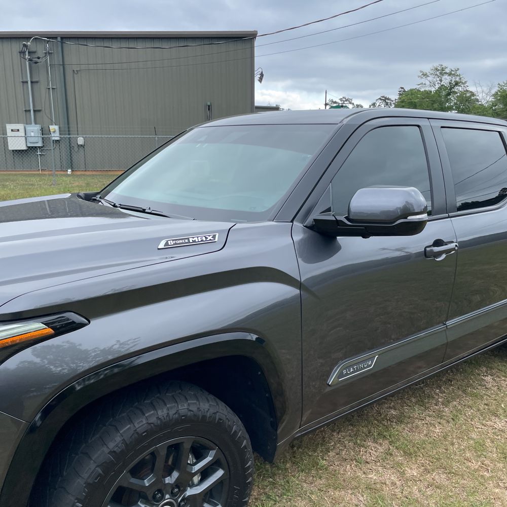 2025 Toyota Tundra Platinum HV