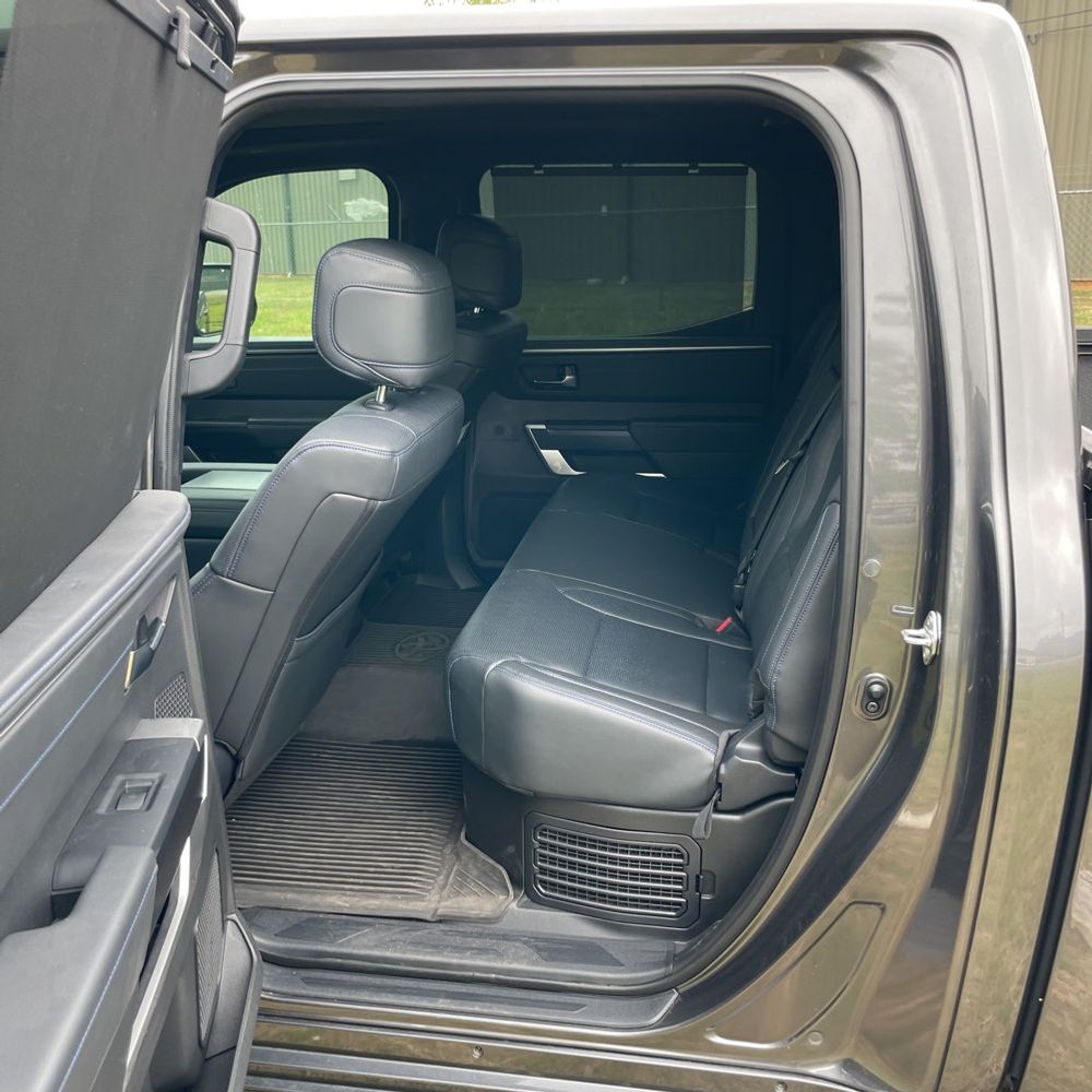 2025 Toyota Tundra Platinum HV