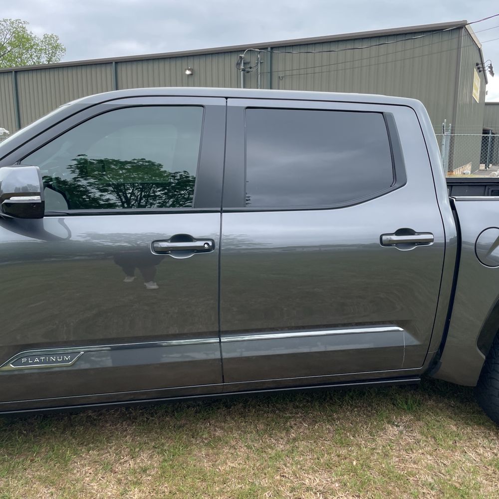 2025 Toyota Tundra Platinum HV