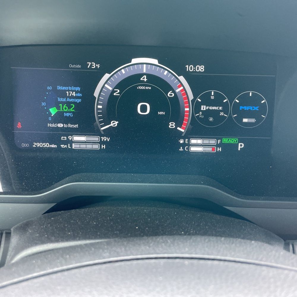 2025 Toyota Tundra Platinum HV