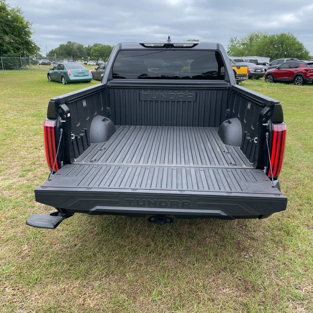 2025 Toyota Tundra Platinum HV