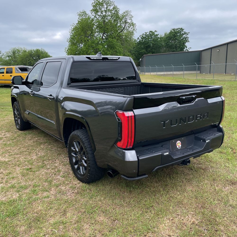 2025 Toyota Tundra Platinum HV