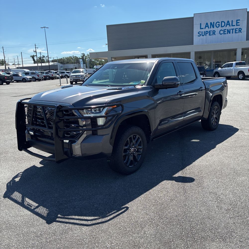 2022 Toyota Tundra Platinum HV