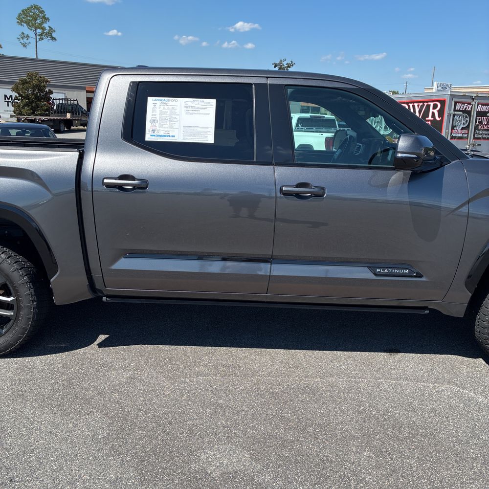 2022 Toyota Tundra Platinum HV