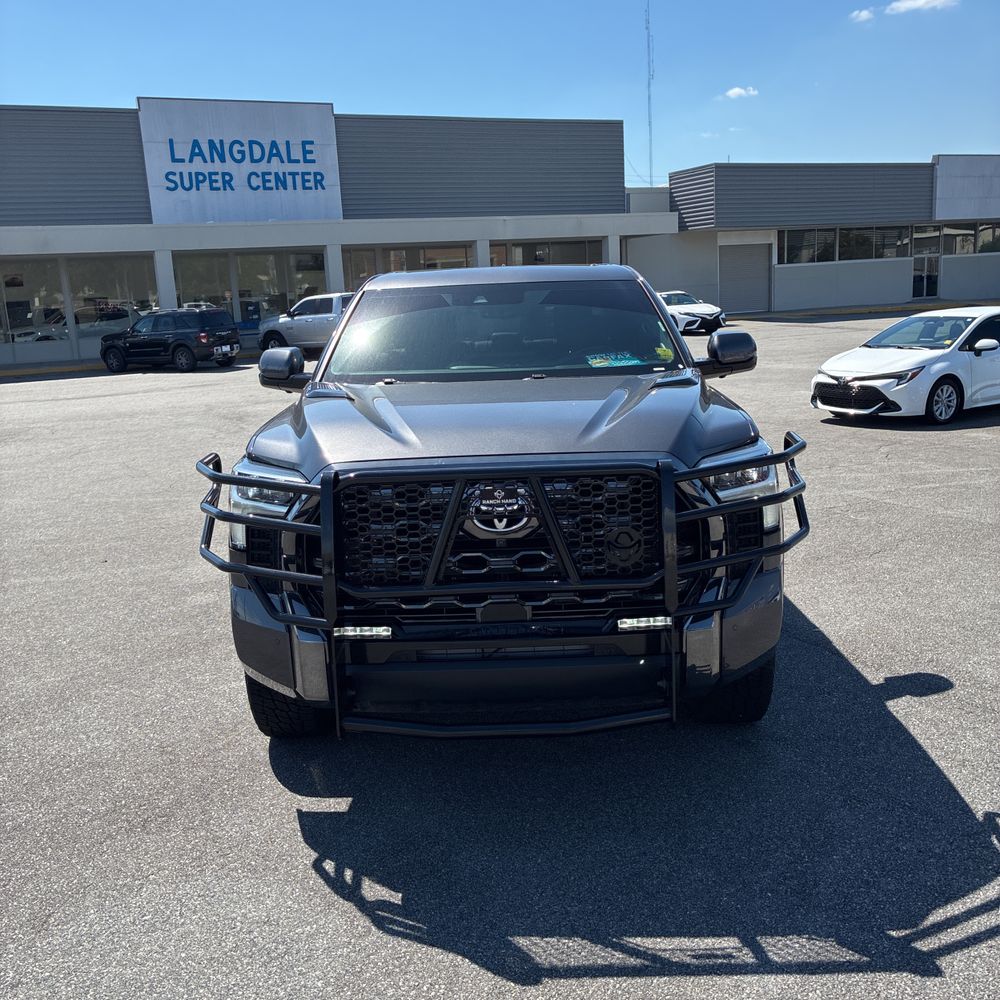 2022 Toyota Tundra Platinum HV