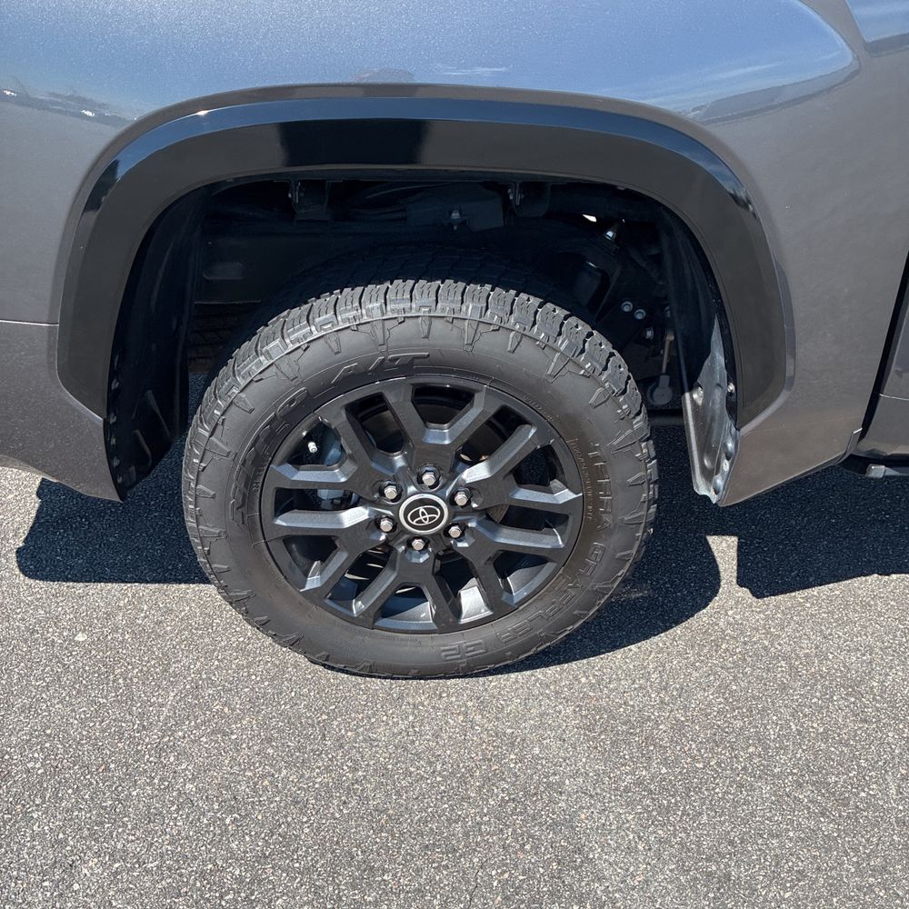 2022 Toyota Tundra Platinum HV