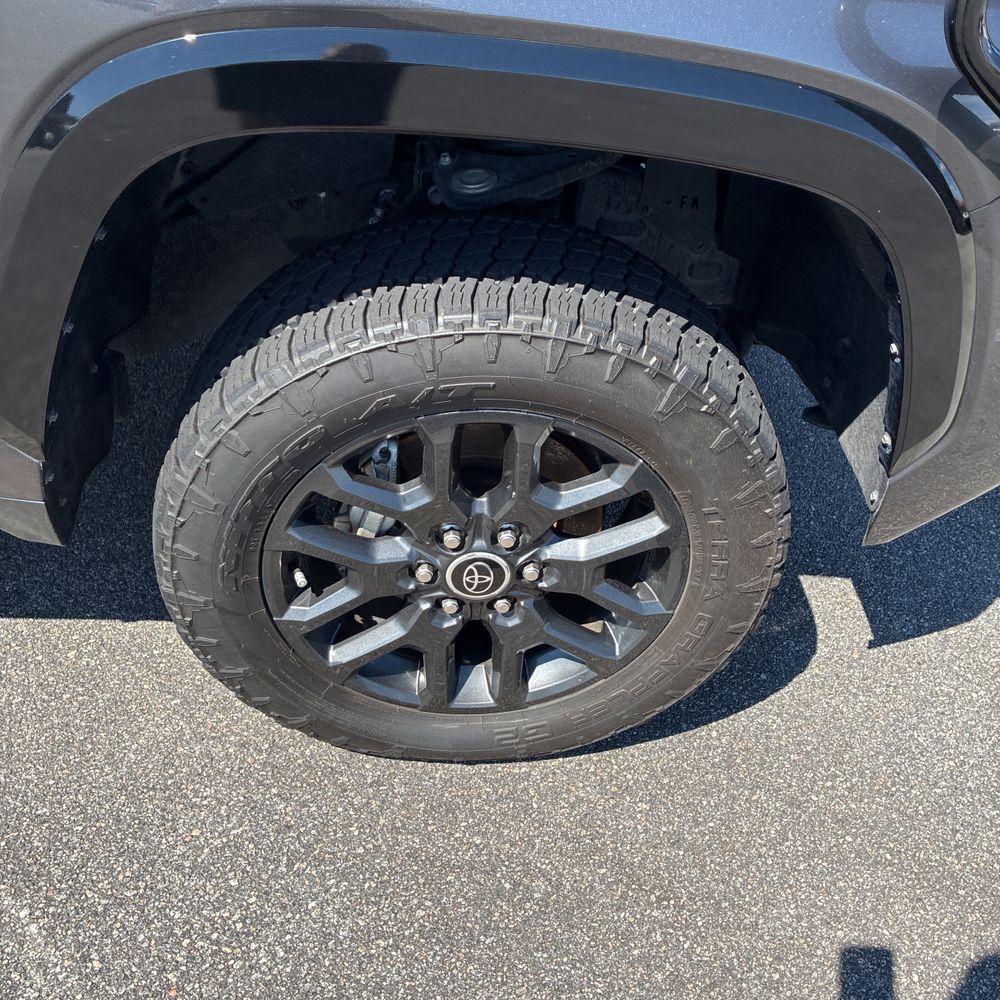 2022 Toyota Tundra Platinum HV