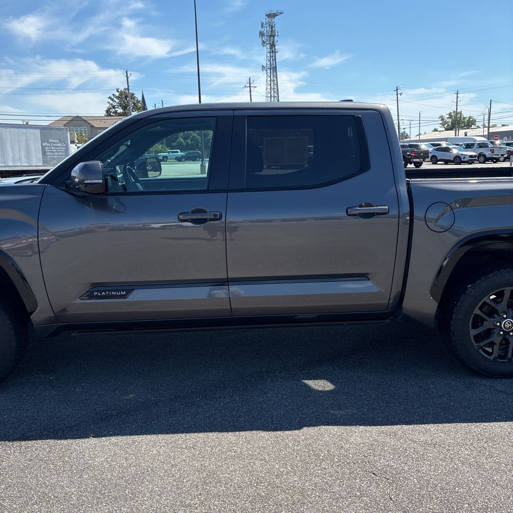 2022 Toyota Tundra Platinum HV