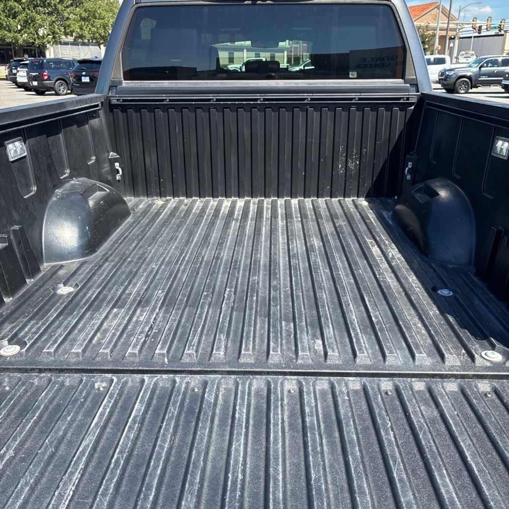2022 Toyota Tundra Platinum HV