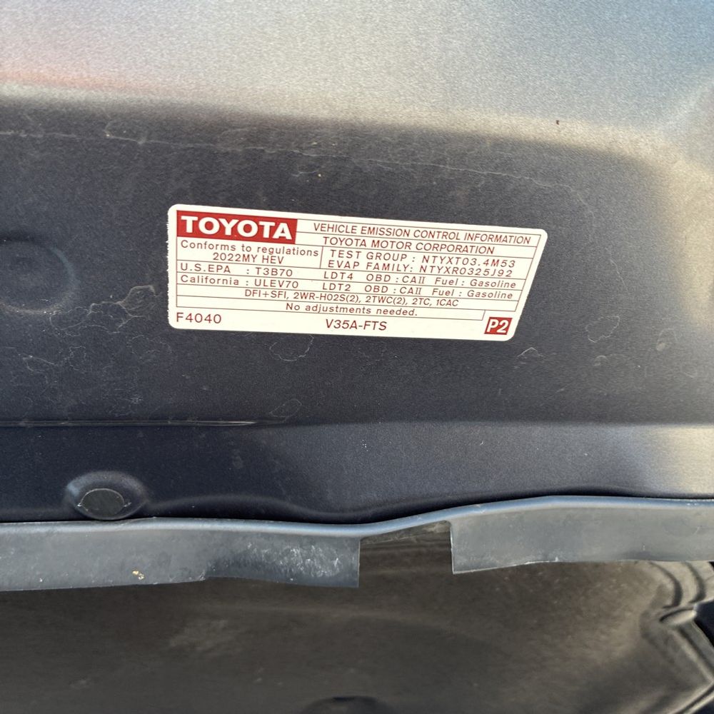 2022 Toyota Tundra Platinum HV