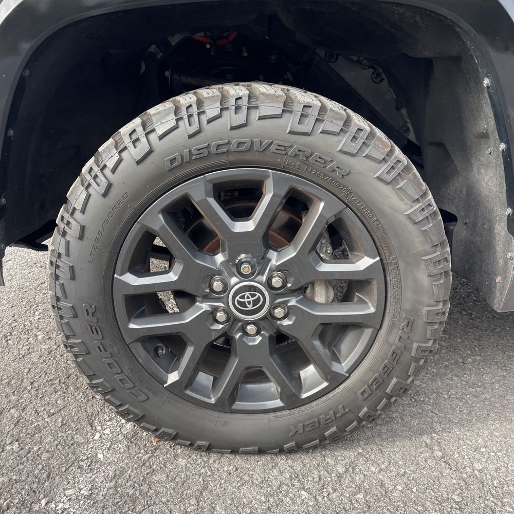 2023 Toyota Tundra Platinum HV