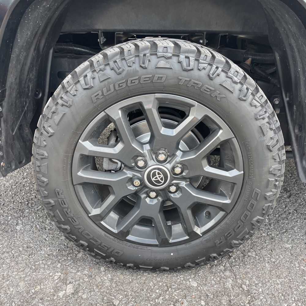 2023 Toyota Tundra Platinum HV