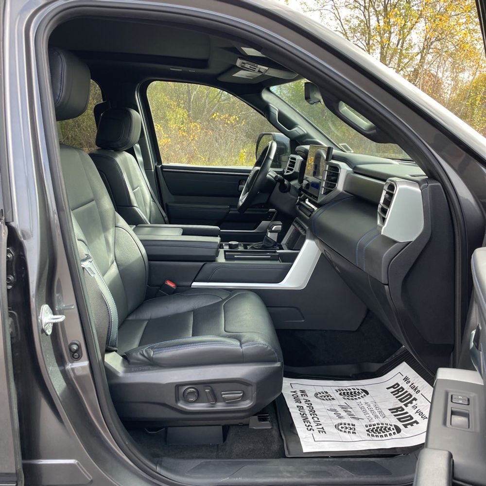 2023 Toyota Tundra Platinum HV