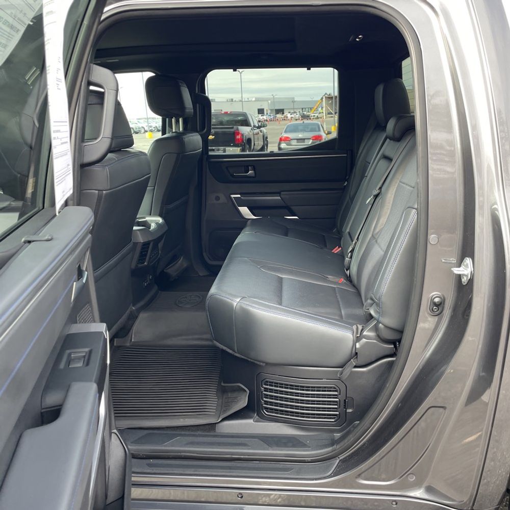 2023 Toyota Tundra Platinum HV