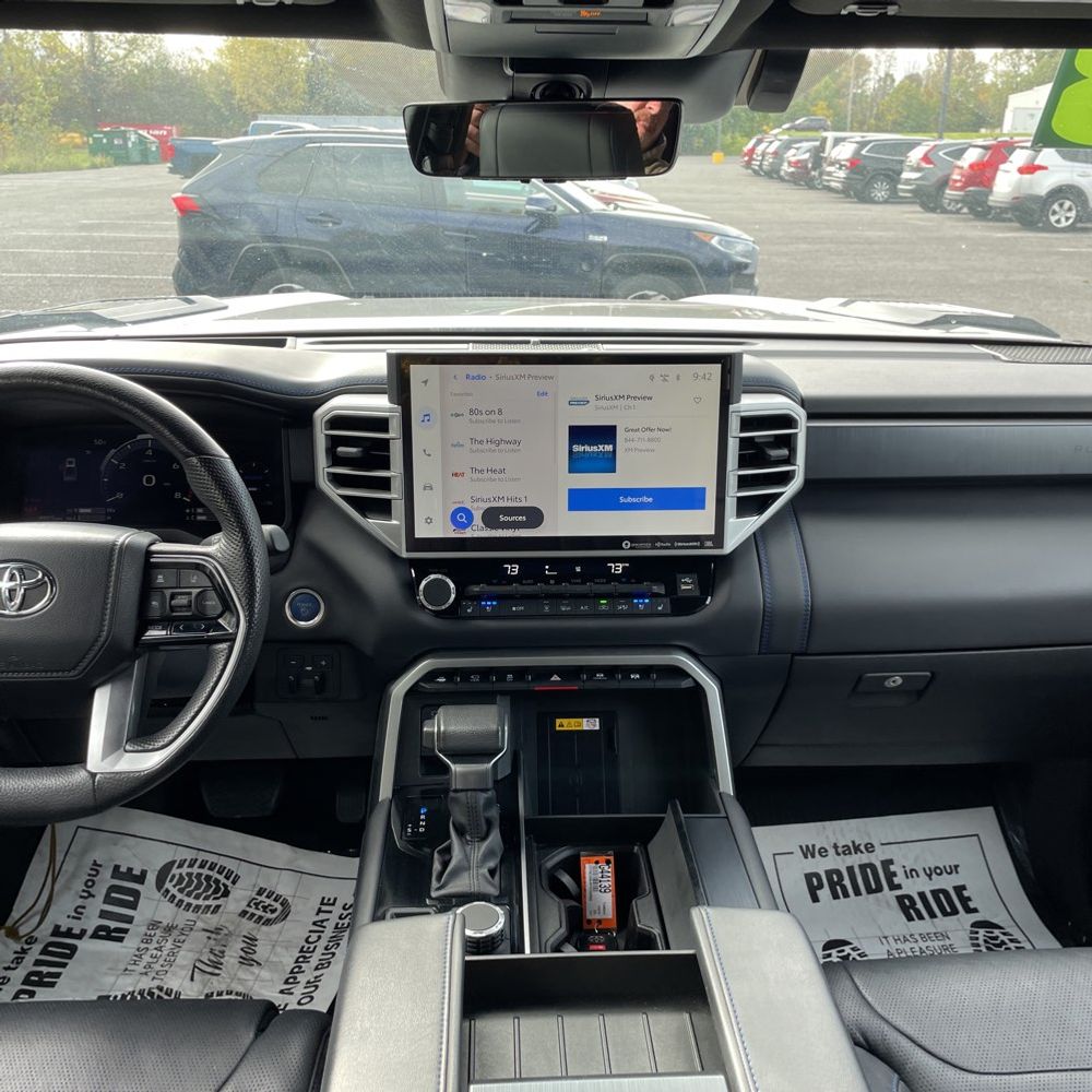2023 Toyota Tundra Platinum HV
