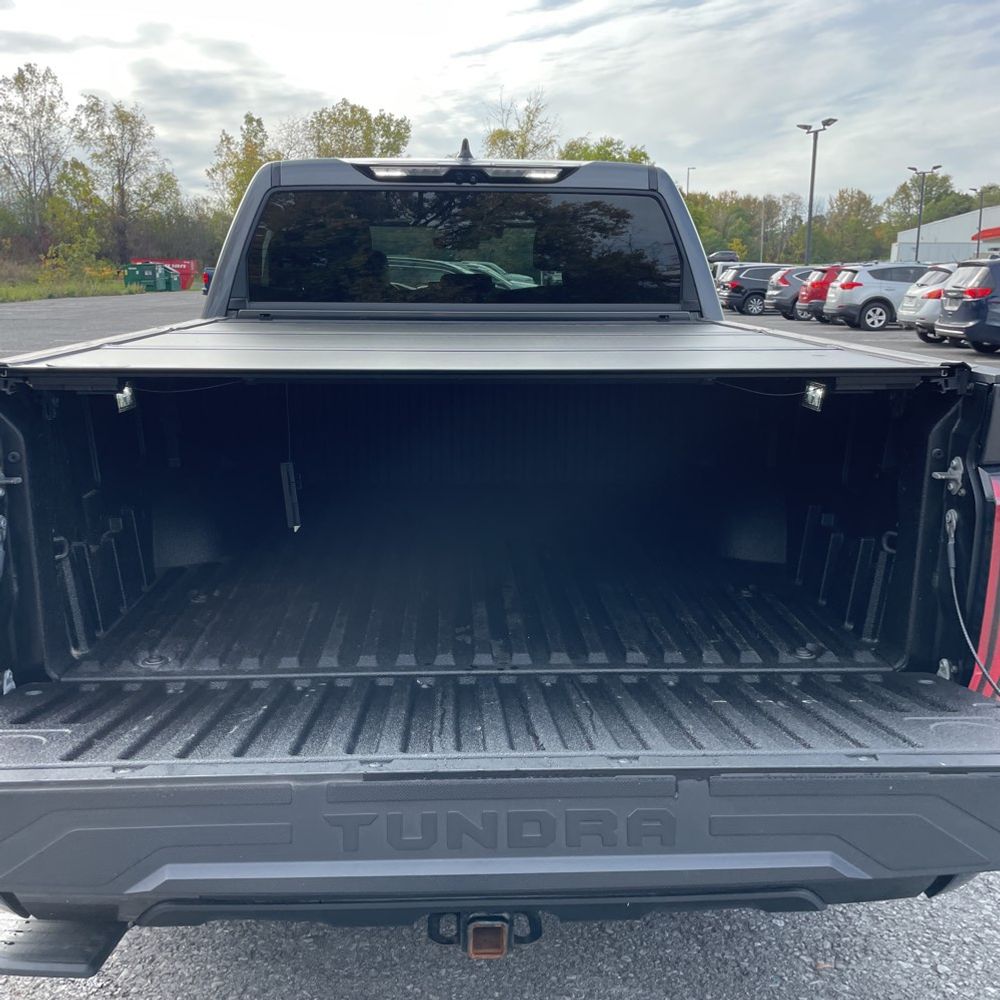 2023 Toyota Tundra Platinum HV