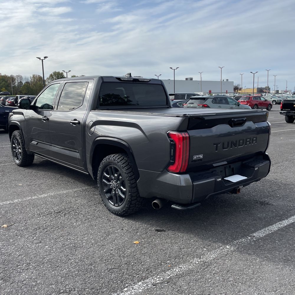 2023 Toyota Tundra Platinum HV