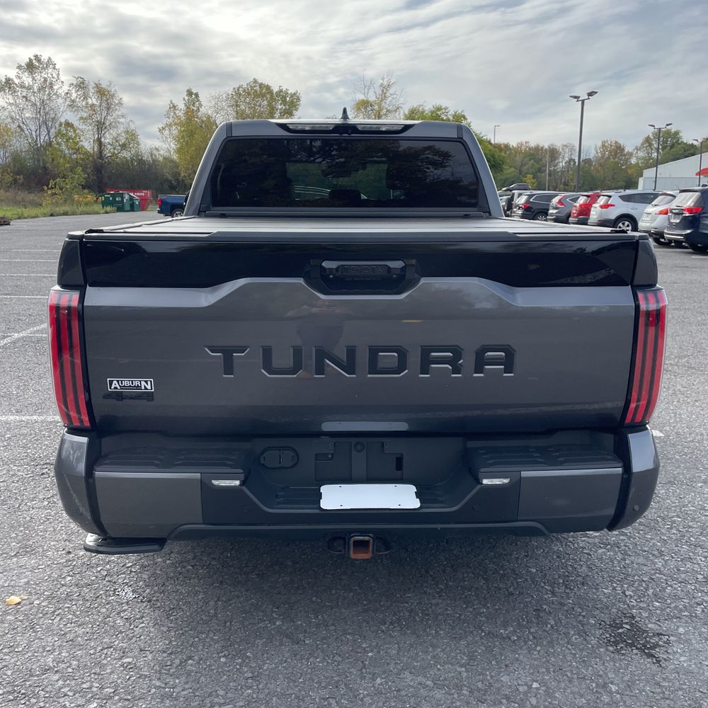 2023 Toyota Tundra Platinum HV