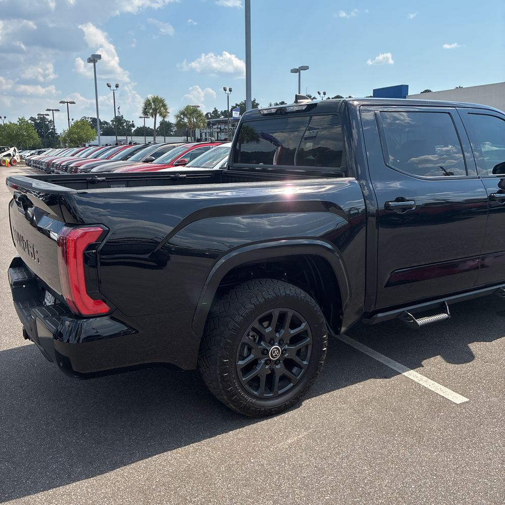 2024 Toyota Tundra Platinum HV