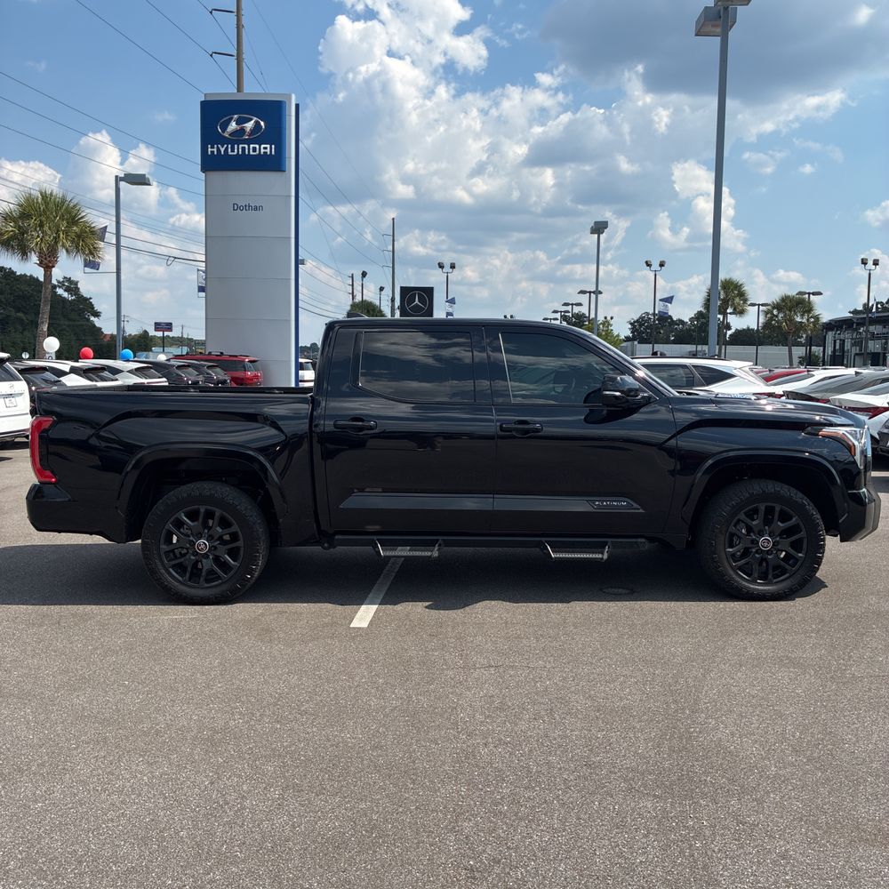 2024 Toyota Tundra Platinum HV