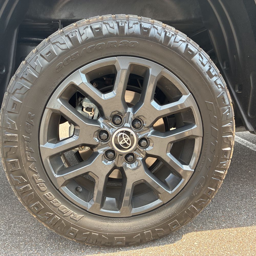 2024 Toyota Tundra Platinum HV