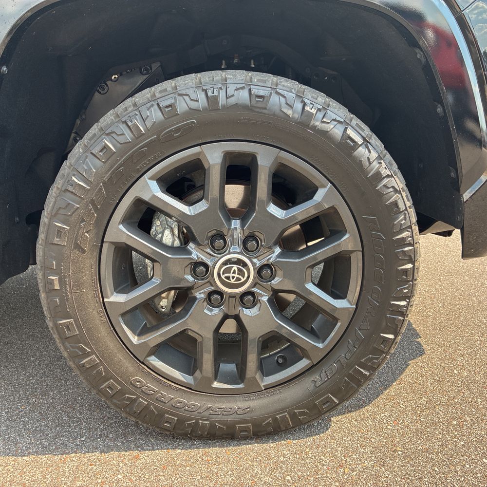 2024 Toyota Tundra Platinum HV