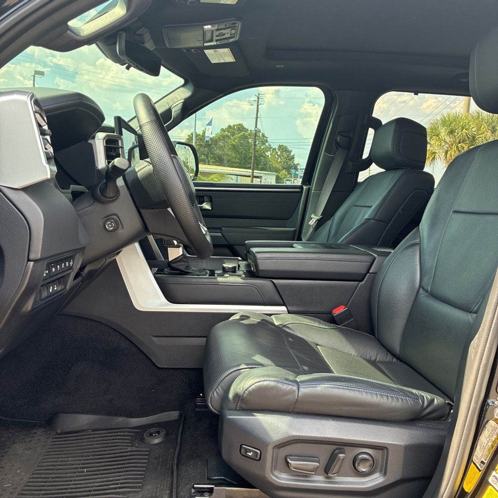 2024 Toyota Tundra Platinum HV
