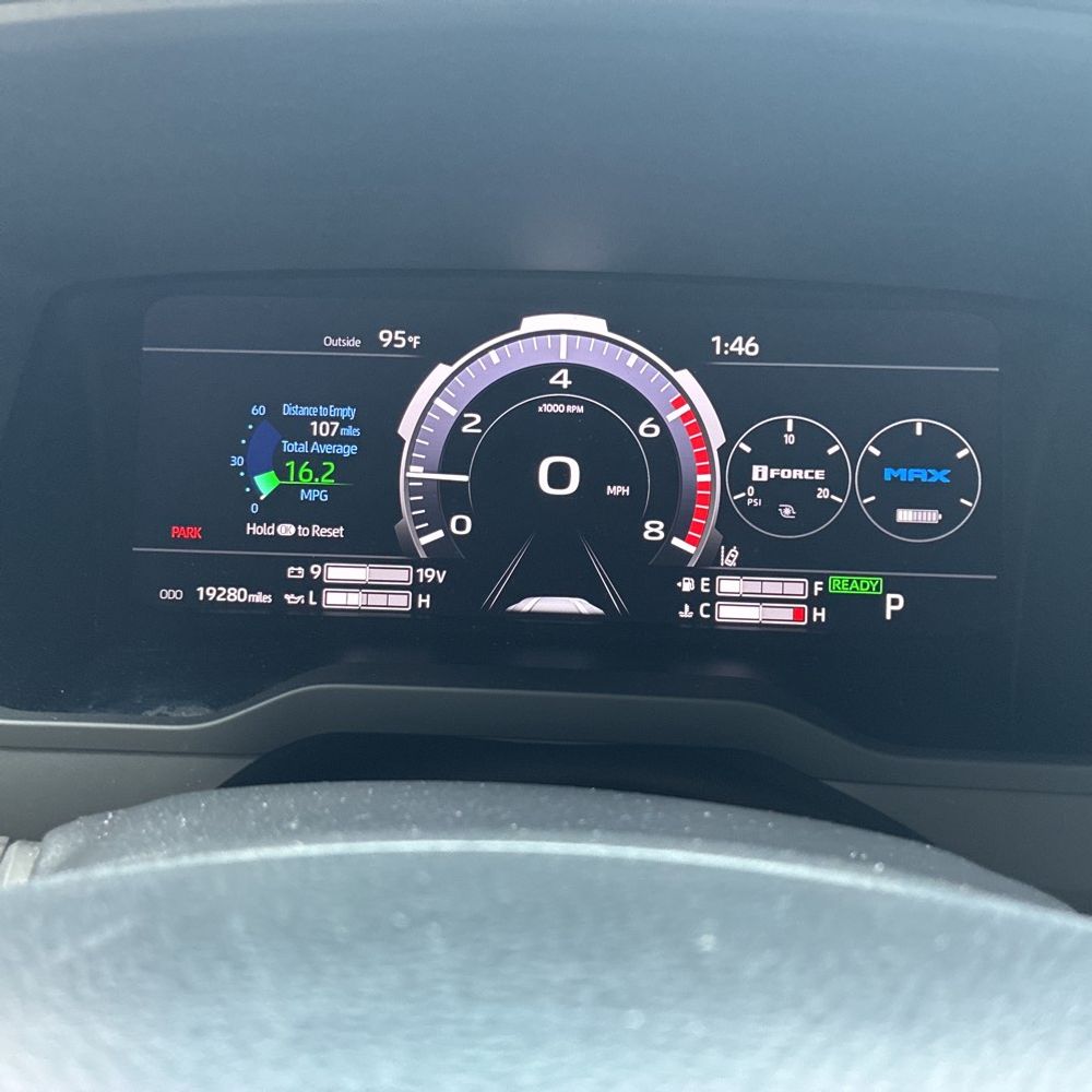 2024 Toyota Tundra Platinum HV