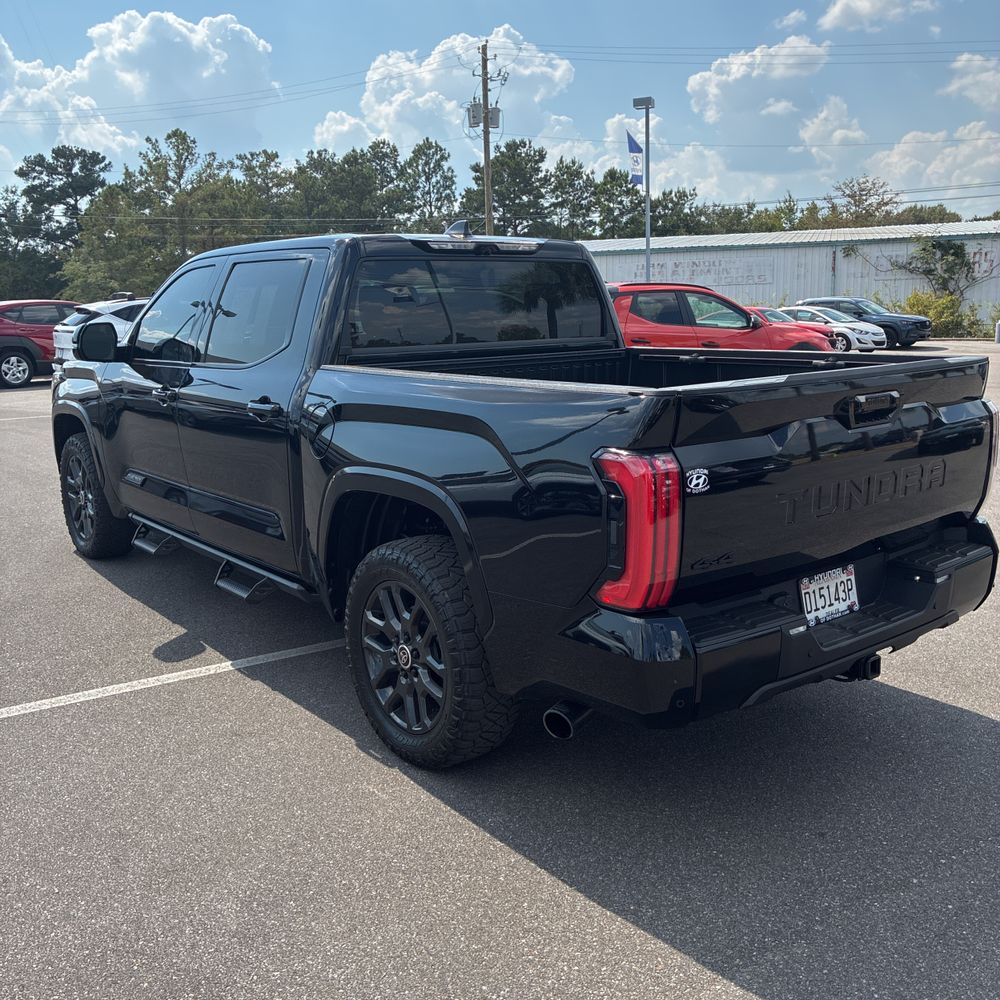 2024 Toyota Tundra Platinum HV