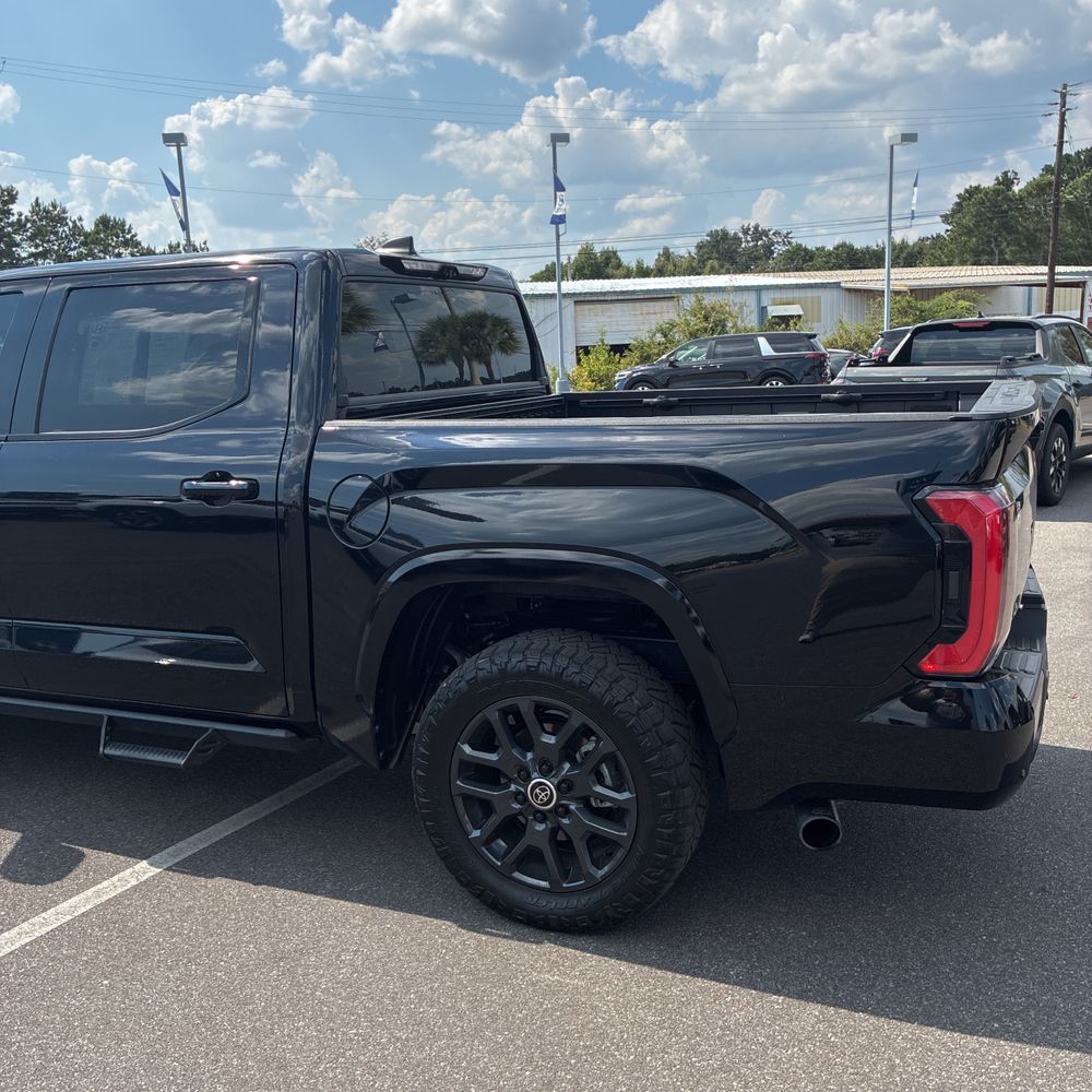 2024 Toyota Tundra Platinum HV