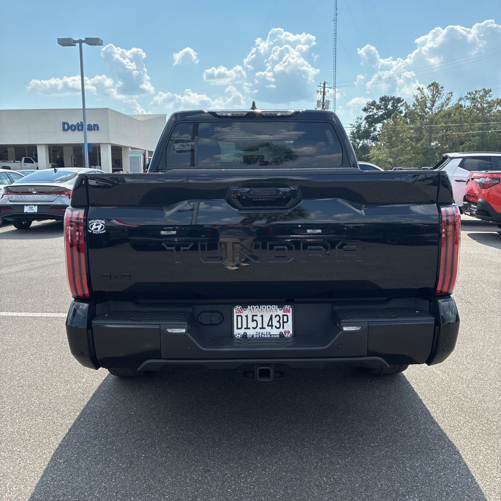 2024 Toyota Tundra Platinum HV