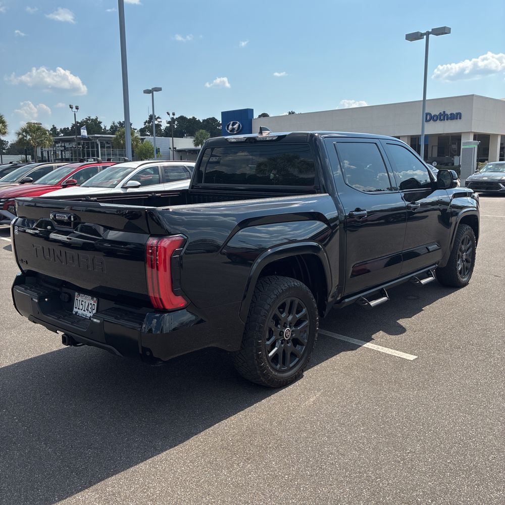 2024 Toyota Tundra Platinum HV