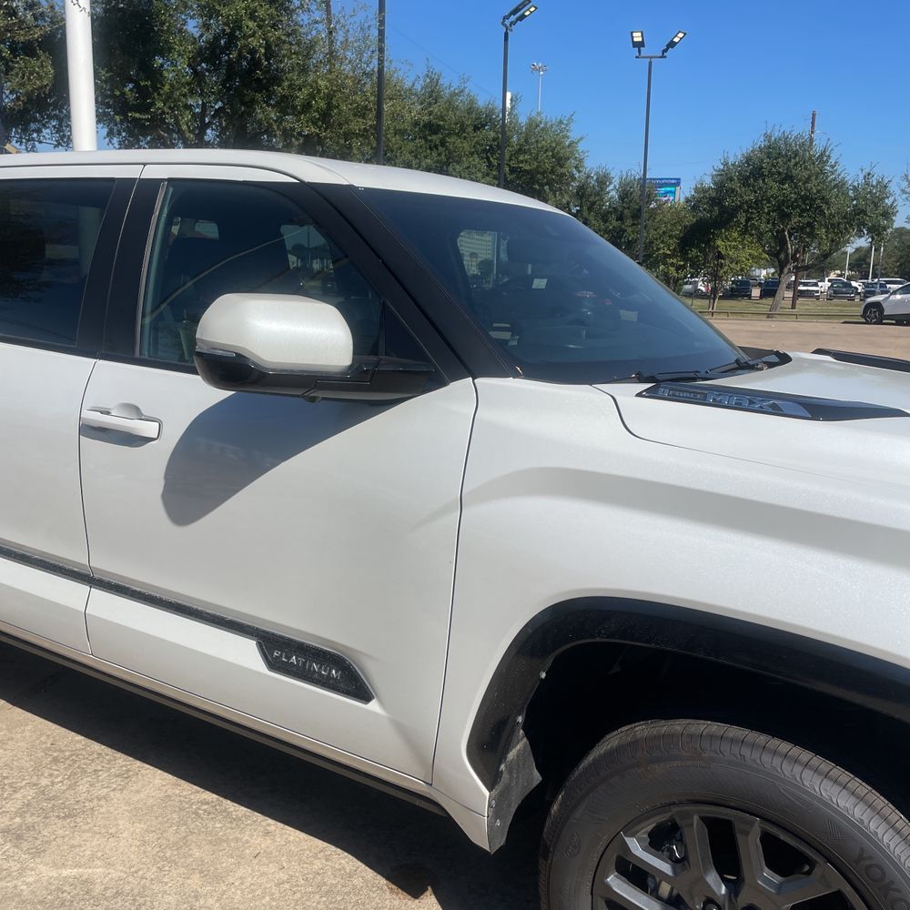 2024 Toyota Tundra Platinum HV