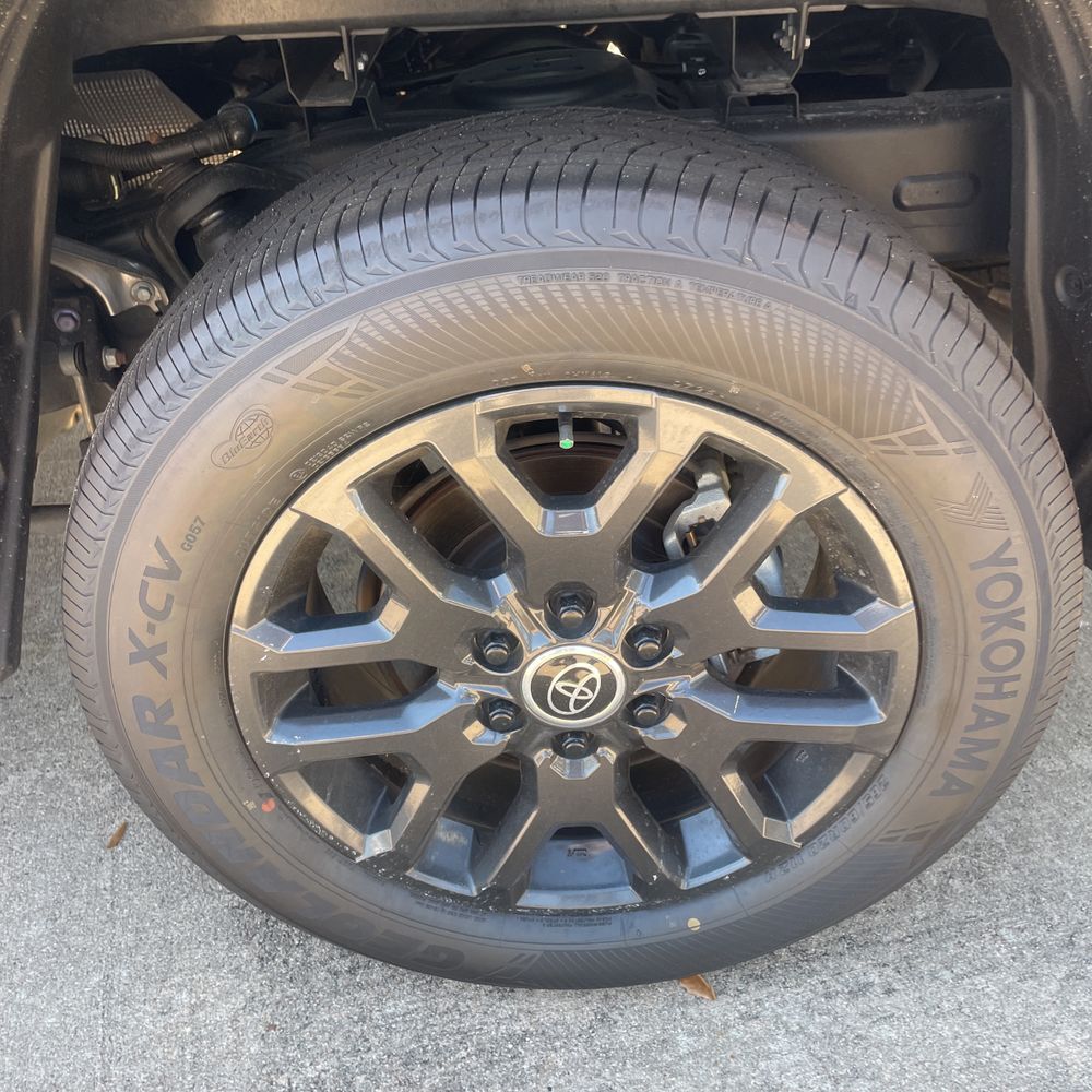 2024 Toyota Tundra Platinum HV